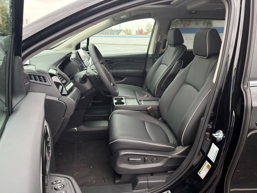 Thumbnail: 2026 Honda Odyssey - 18