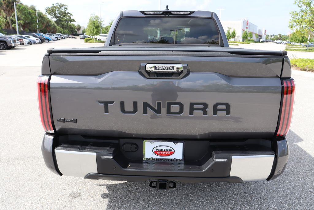 Thumbnail: 2022 Toyota Tundra - 10