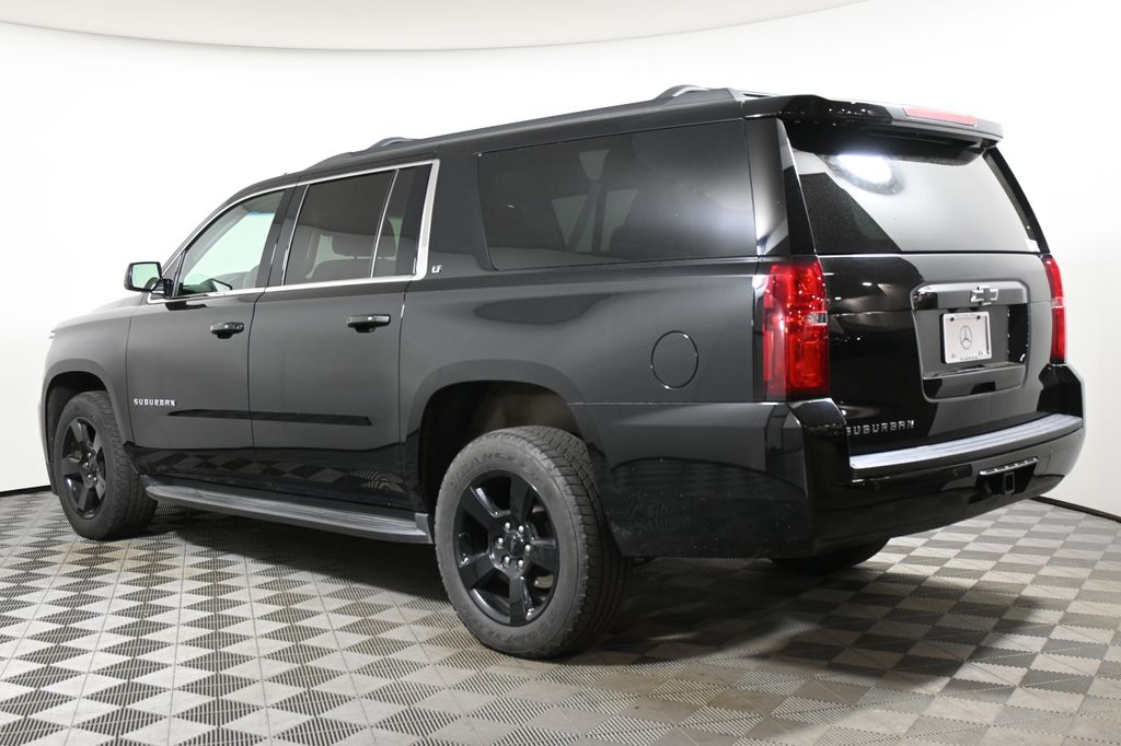 2018 Chevrolet Suburban LT 8