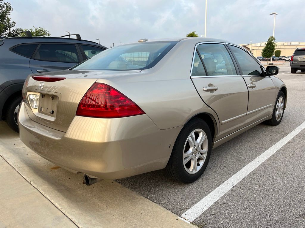 Thumbnail: 2006 Honda Accord - 3