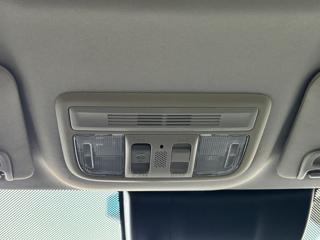 Thumbnail: 2019 Honda Civic - 19