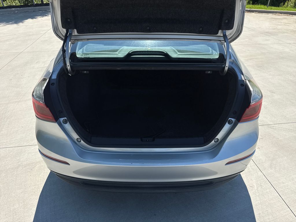 Used 2022 Gray Honda EX image 28
