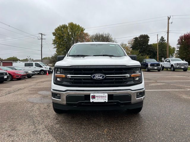2025 Ford F-150 XLT photo 2