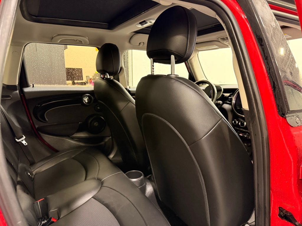 Thumbnail: 2022 MINI Cooper - 26