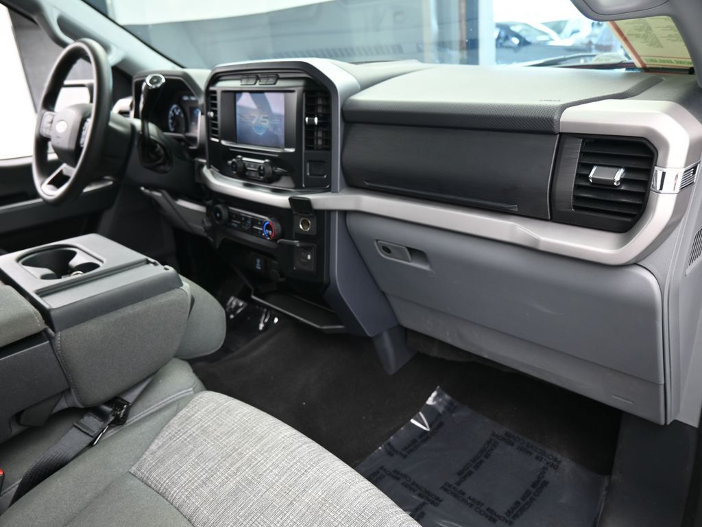 Used 2023 Oxford White Ford XLT image 49