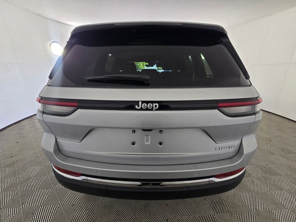 new 2025 Jeep Grand Cherokee car, priced at $26,420