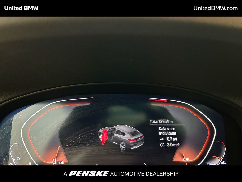 Thumbnail: 2025 BMW X4 - 15