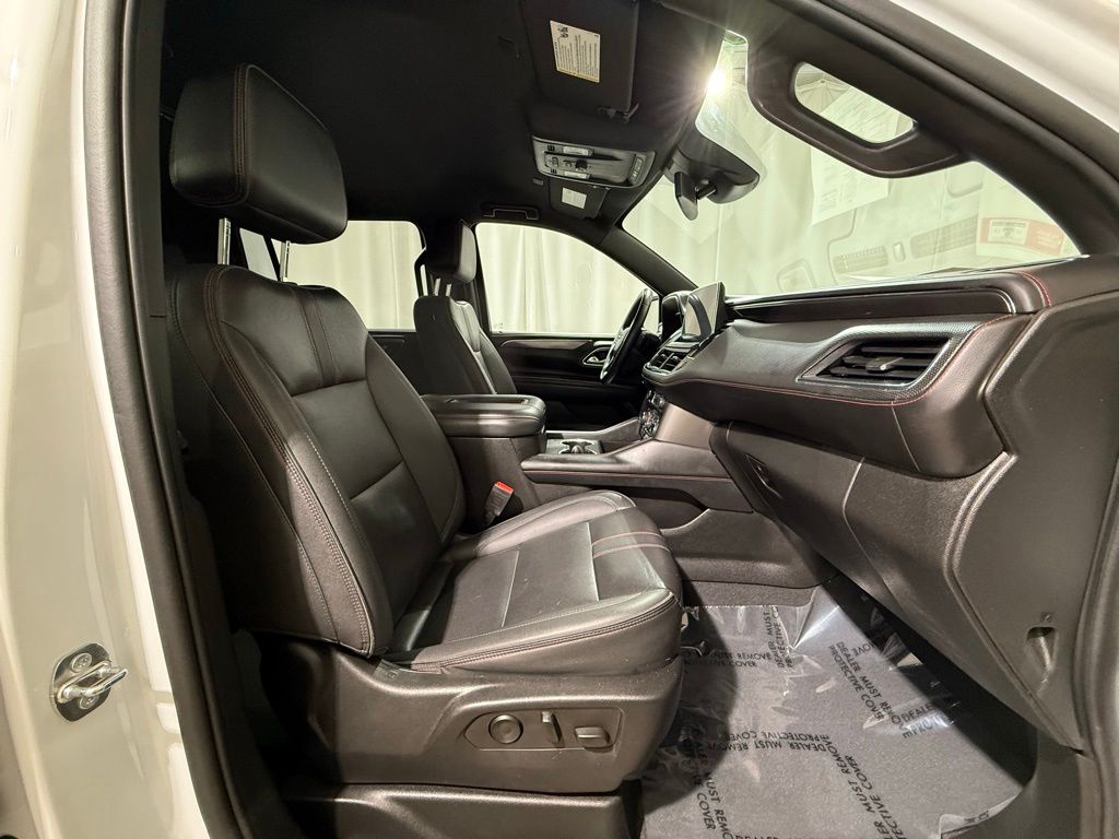Thumbnail: 2023 Chevrolet Suburban - 21