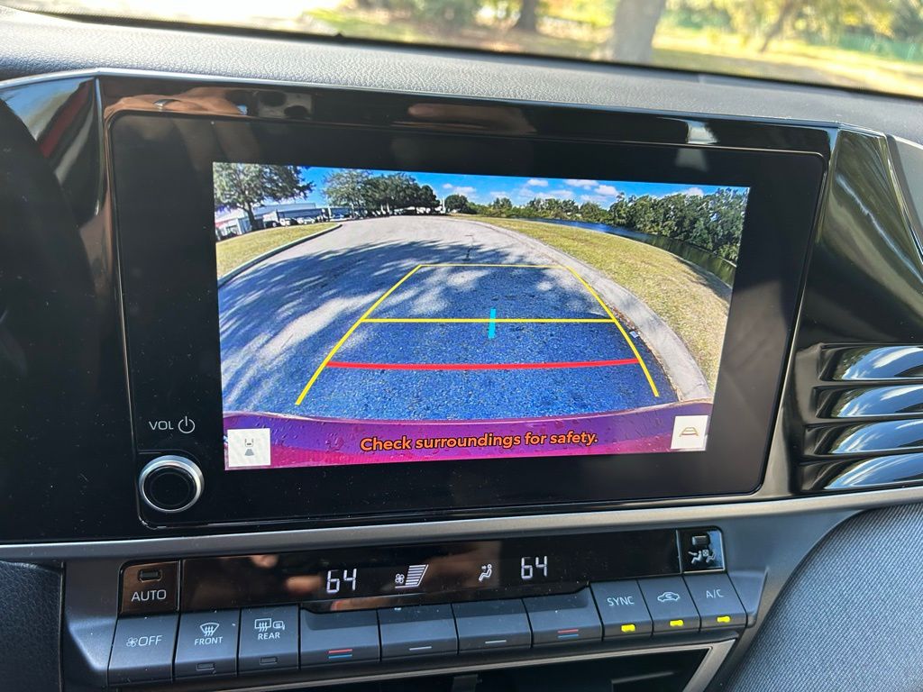 Thumbnail: 2025 Toyota Camry - 25