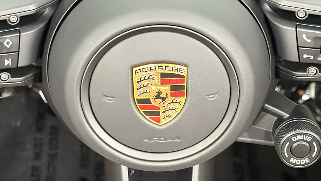 2024 Porsche 911 Carrera S 28