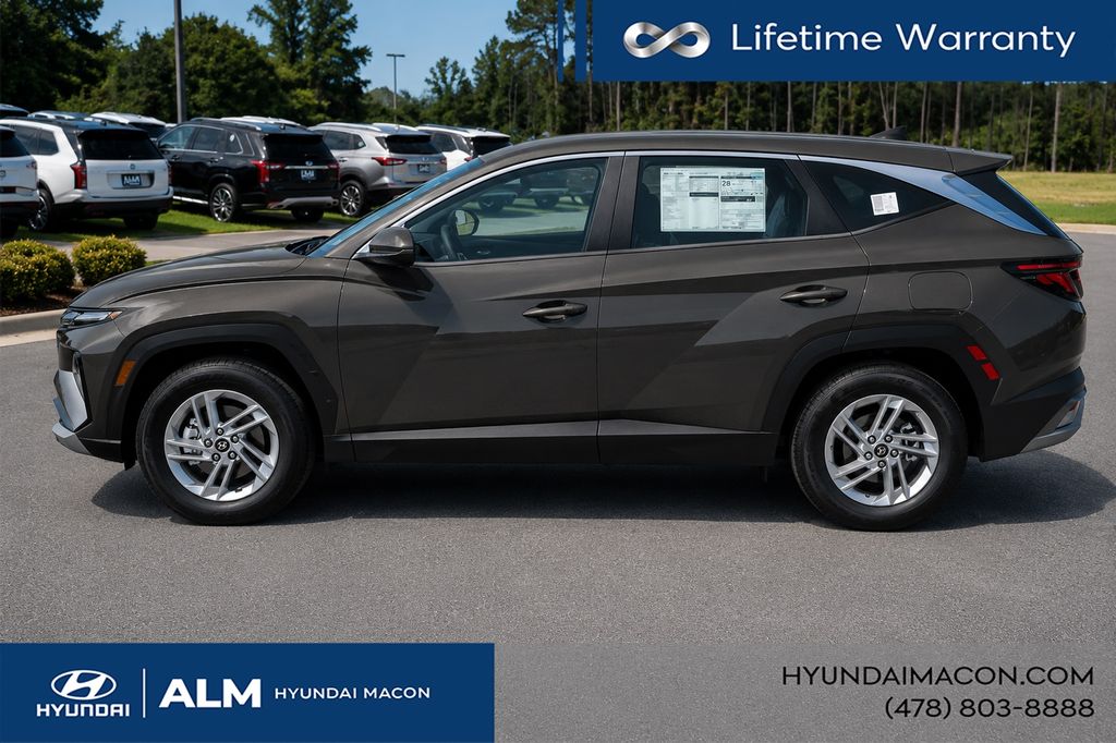 New 2026 Green Hyundai SE image 12