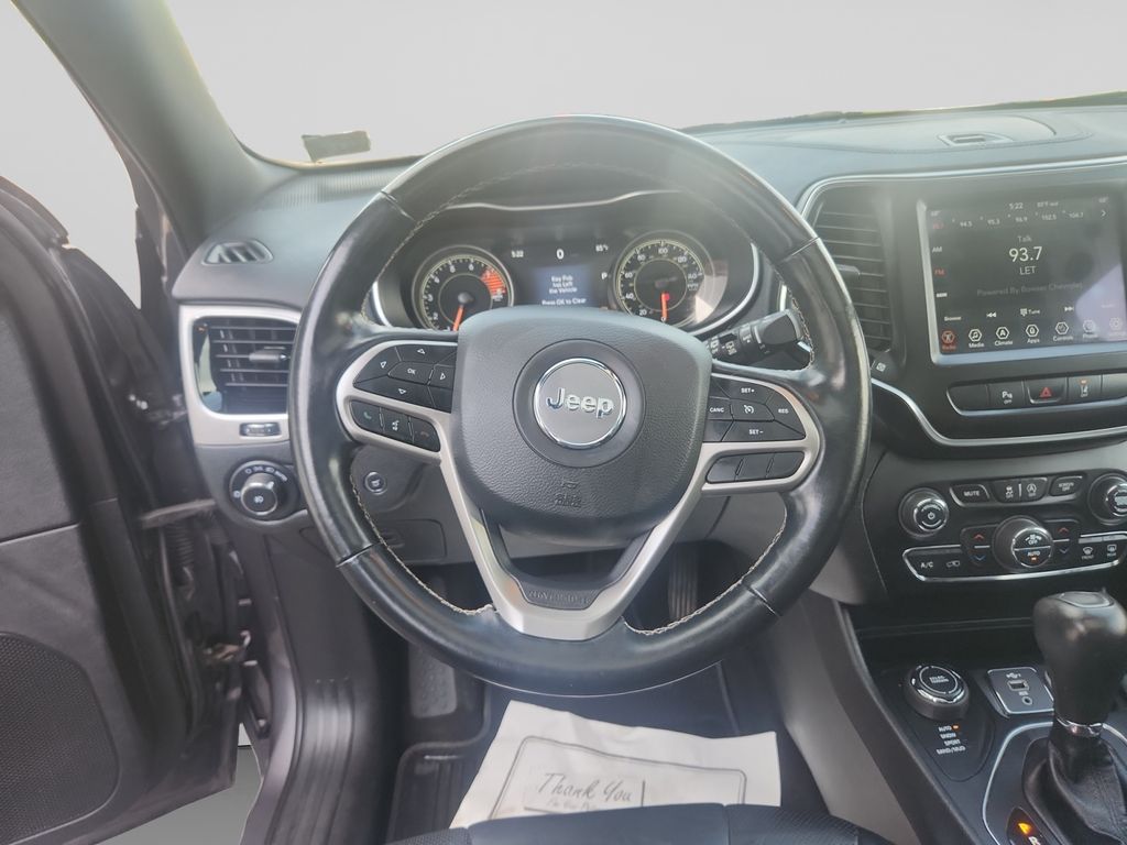 2021 Jeep Cherokee Latitude Lux Gray at Subaru and VW of Moon Township
