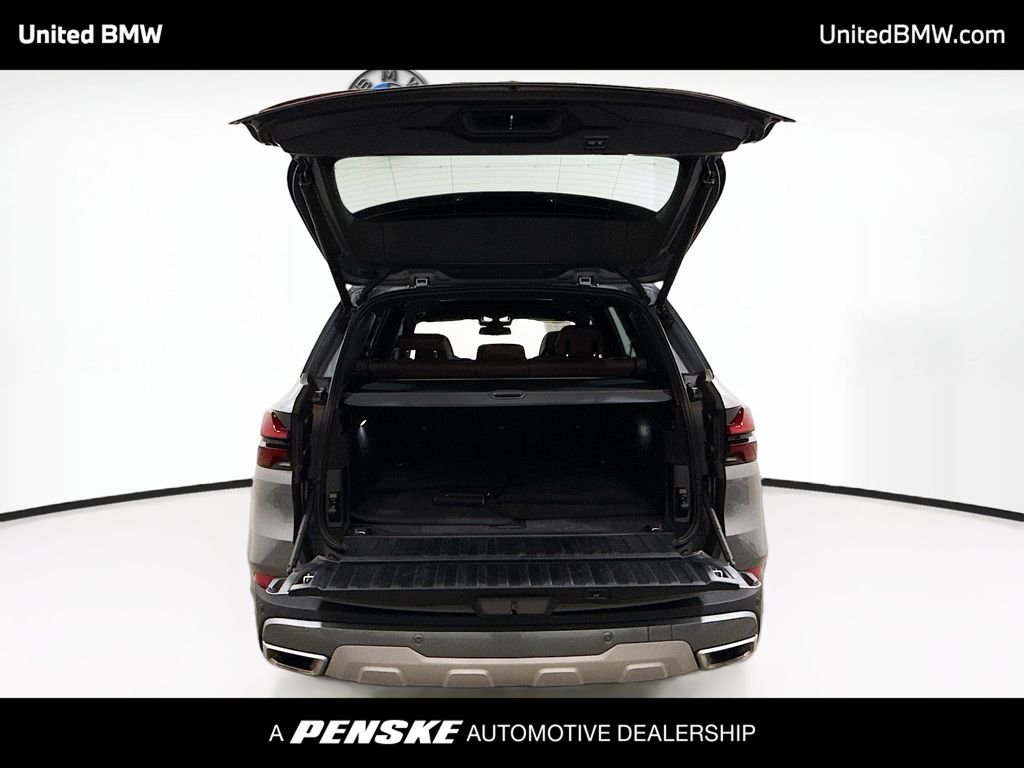 Thumbnail: 2026 BMW X5 - 14