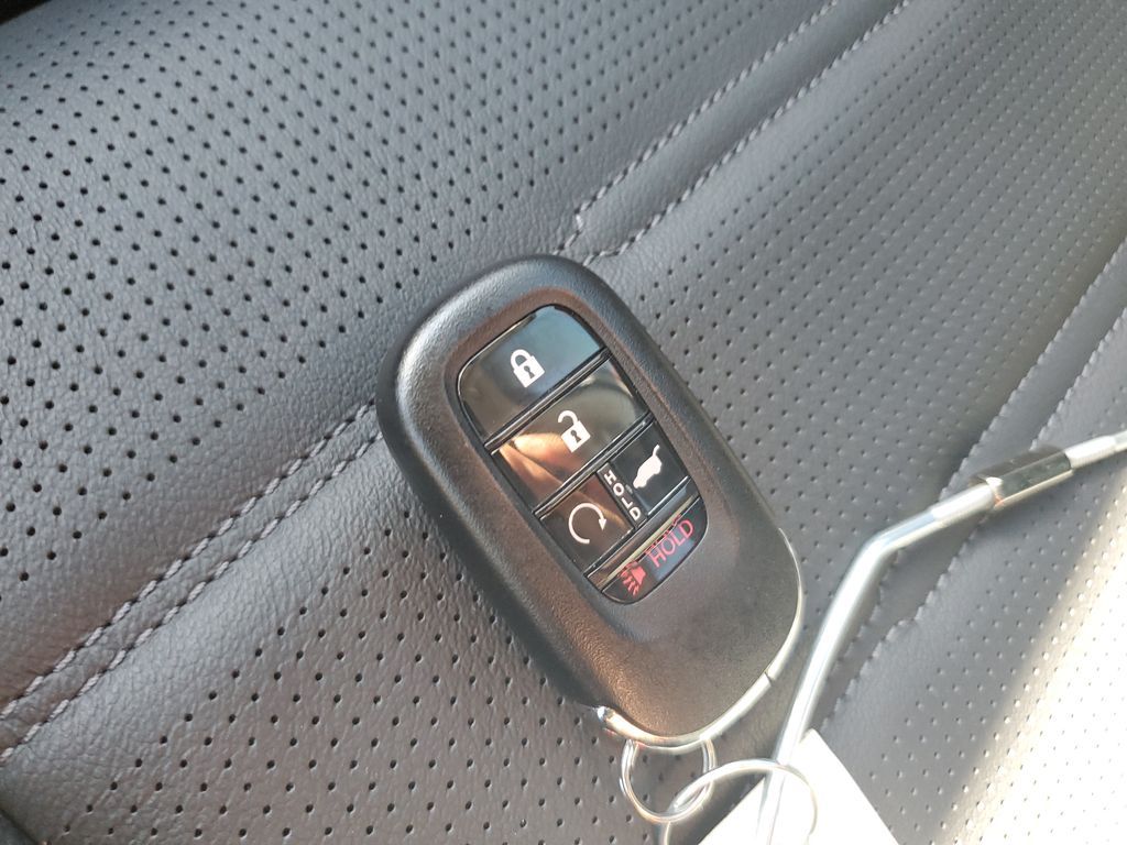 Used 2026 Gray Honda EX-L image 28