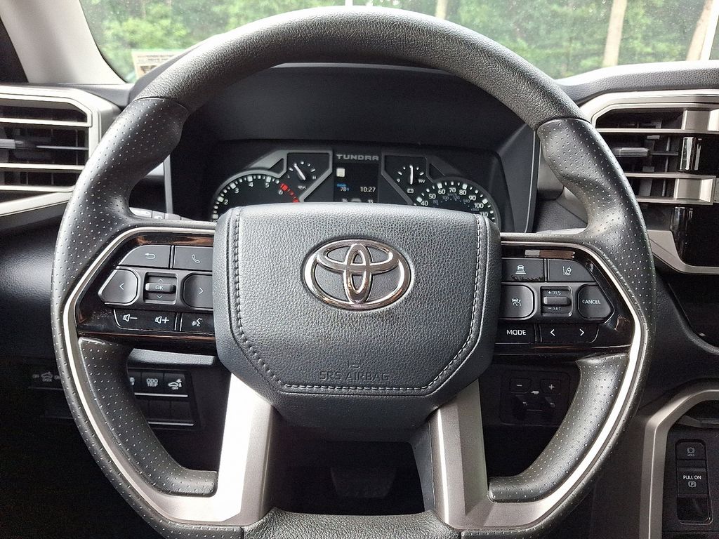 Thumbnail: 2022 Toyota Tundra - 18