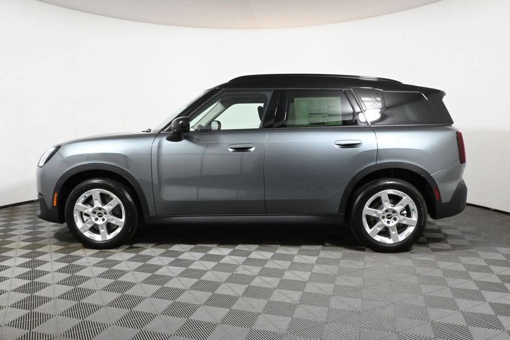 2025 MINI Cooper Countryman Base 2