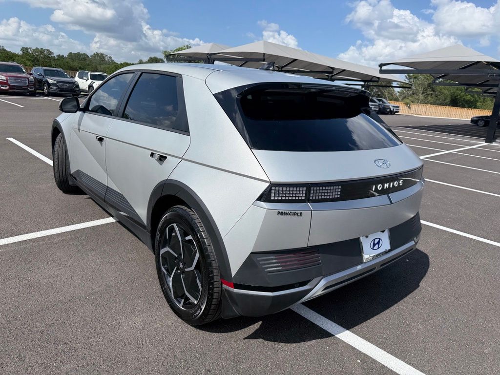 Thumbnail: 2024 Hyundai Ioniq 5 - 7