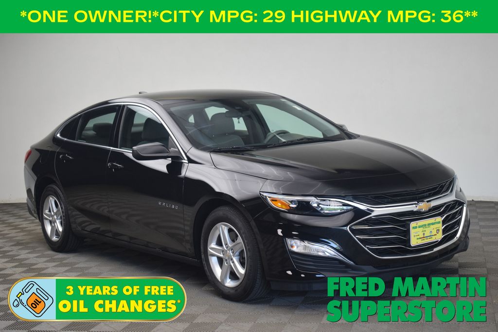 Mosaic Black Metallic 2022 Chevrolet Malibu Sedan Front-Wheel Drive Continuously Variable Transmission