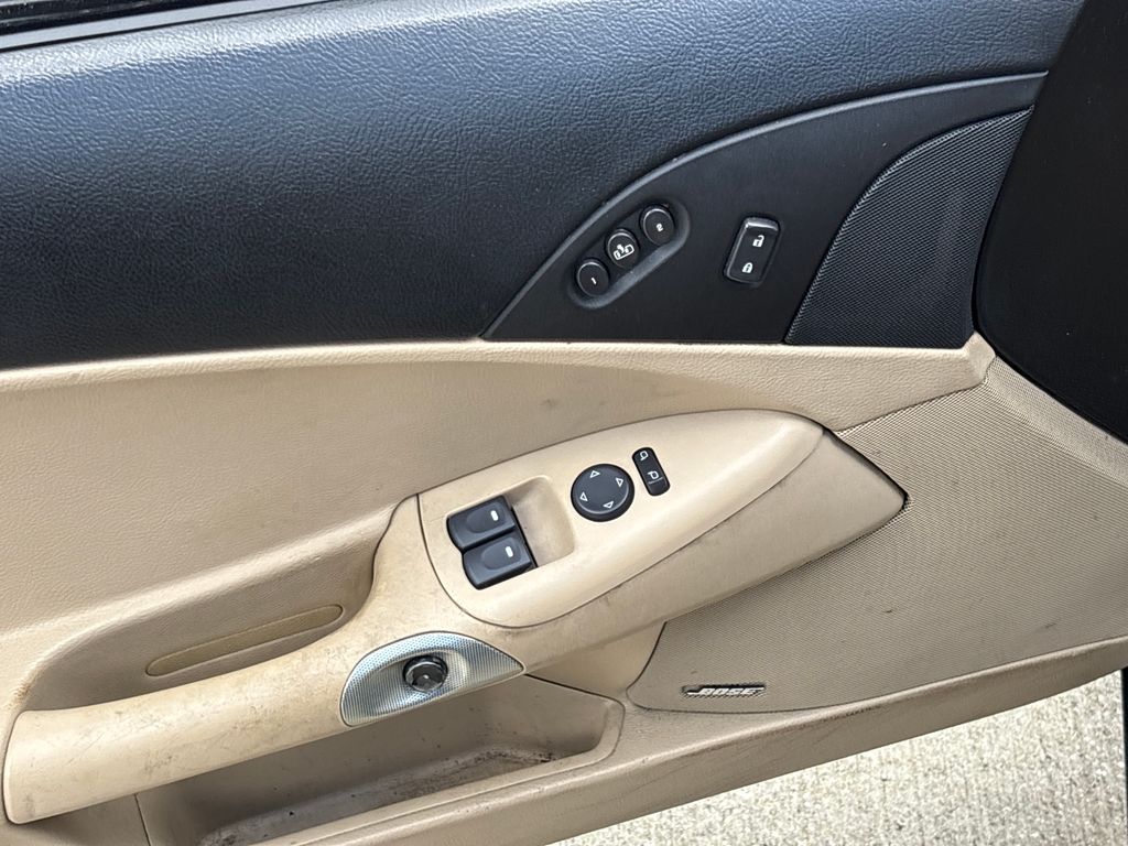 Used 2005 Black Chevrolet Base image 17