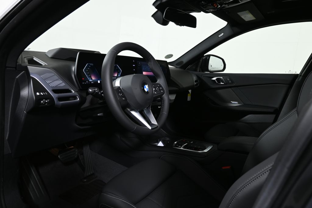 Thumbnail: 2026 BMW 2 Series - 15