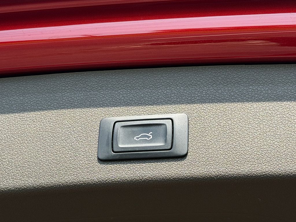 Thumbnail: 2015 Audi Q5 - 9