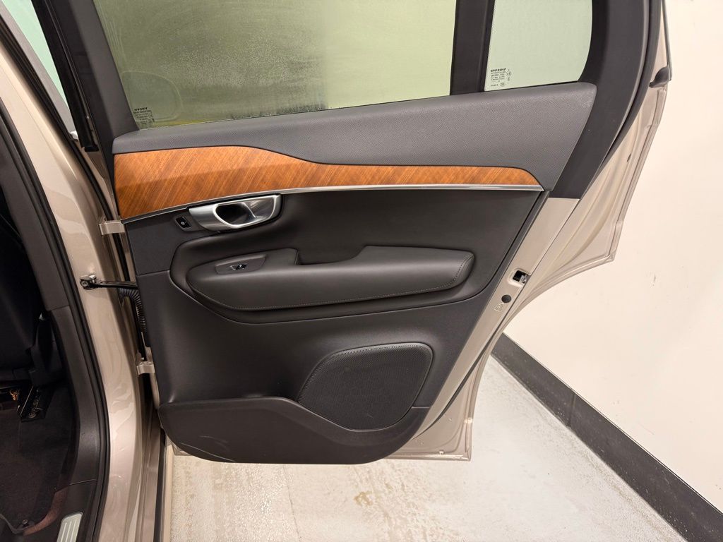 Thumbnail: 2024 Volvo XC90 - 24