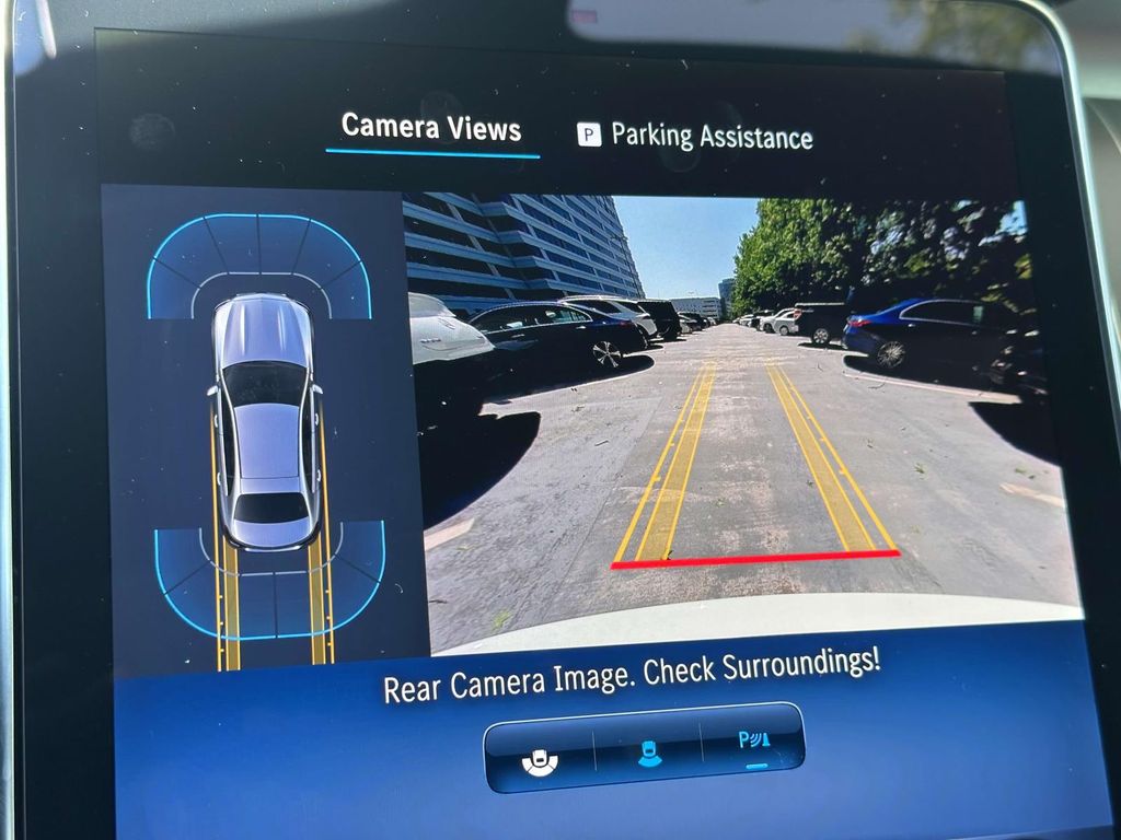 Thumbnail: 2025 Mercedes-Benz C-Class - 11