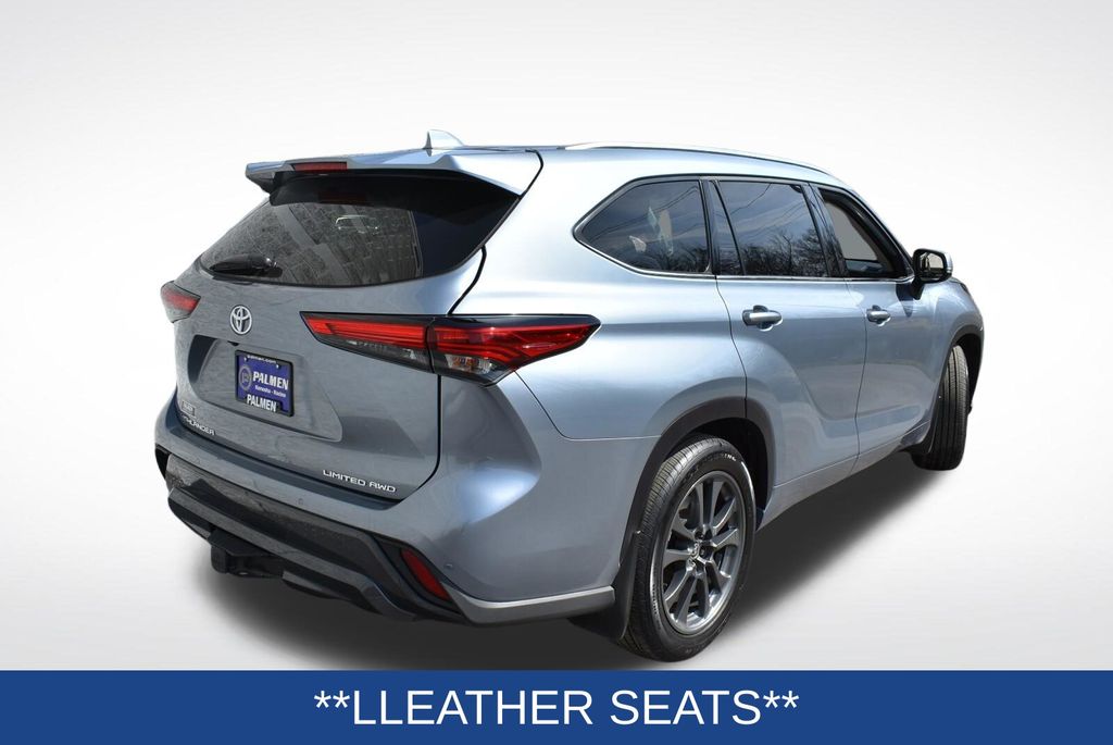 2022 Moon Dust Toyota Highlander Limited AWD SUV