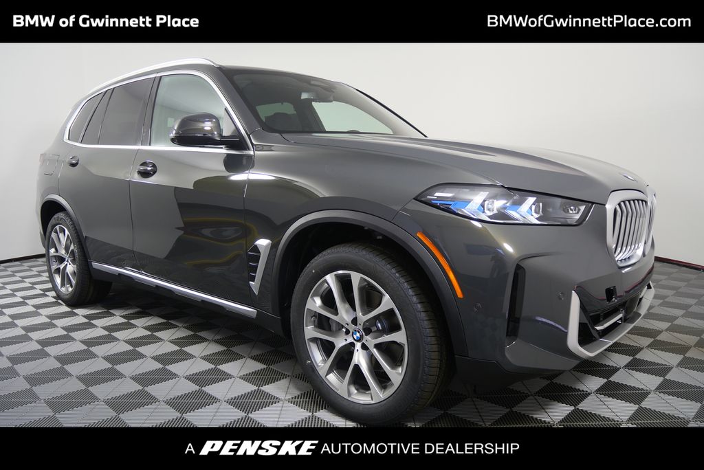 2026 BMW X5 xDrive40i Hero Image