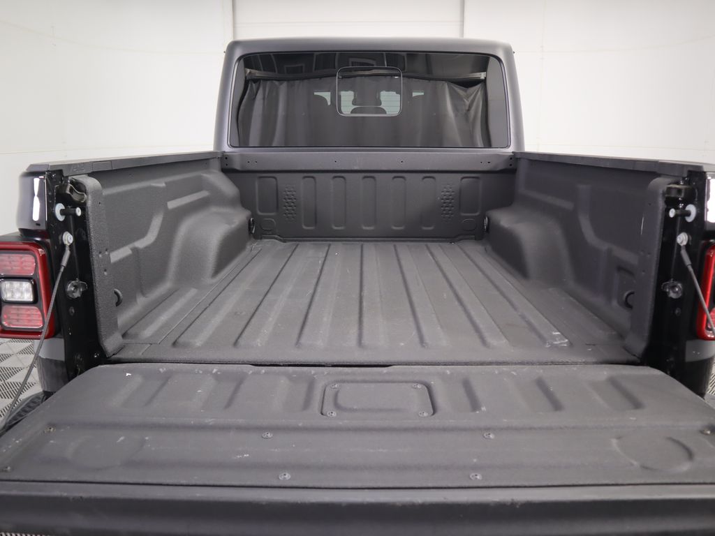 Thumbnail: 2024 Jeep Gladiator - 28