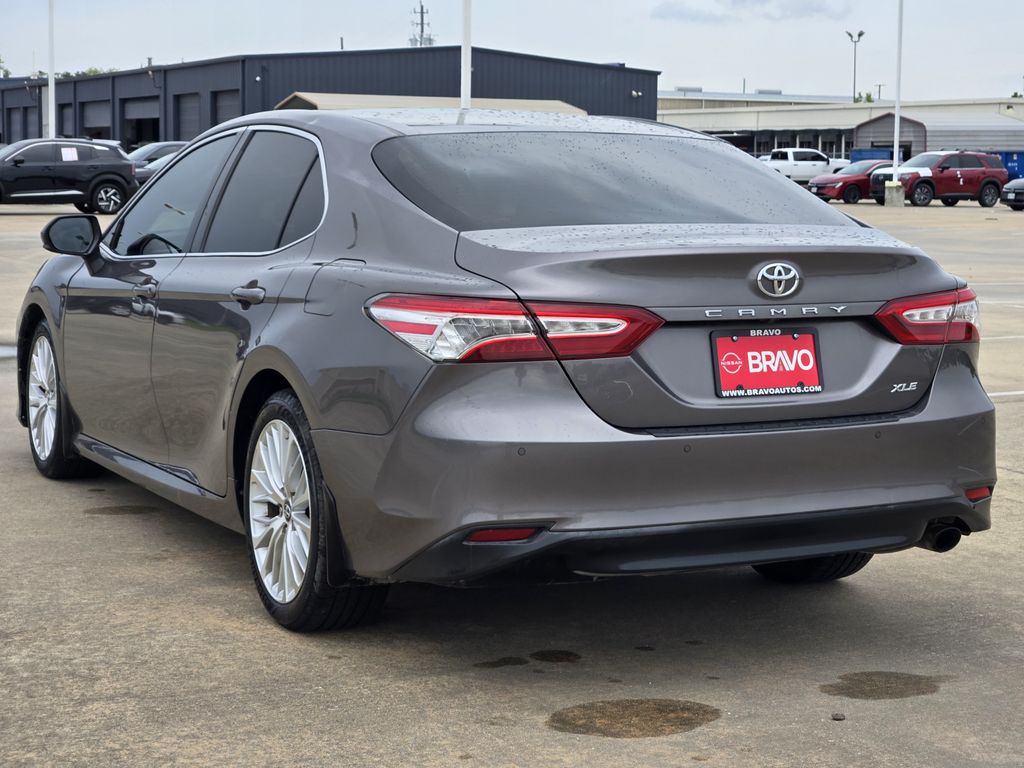 2018 Toyota Camry XLE Gray at Community Kia
