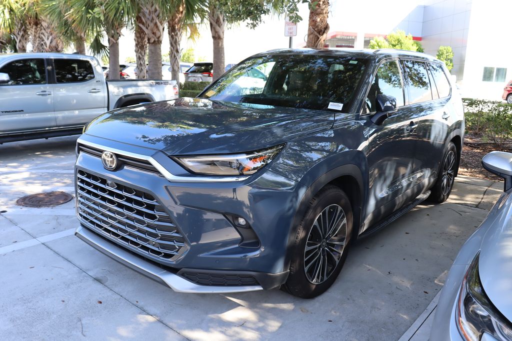 Thumbnail: 2024 Toyota Grand Highlander - 1