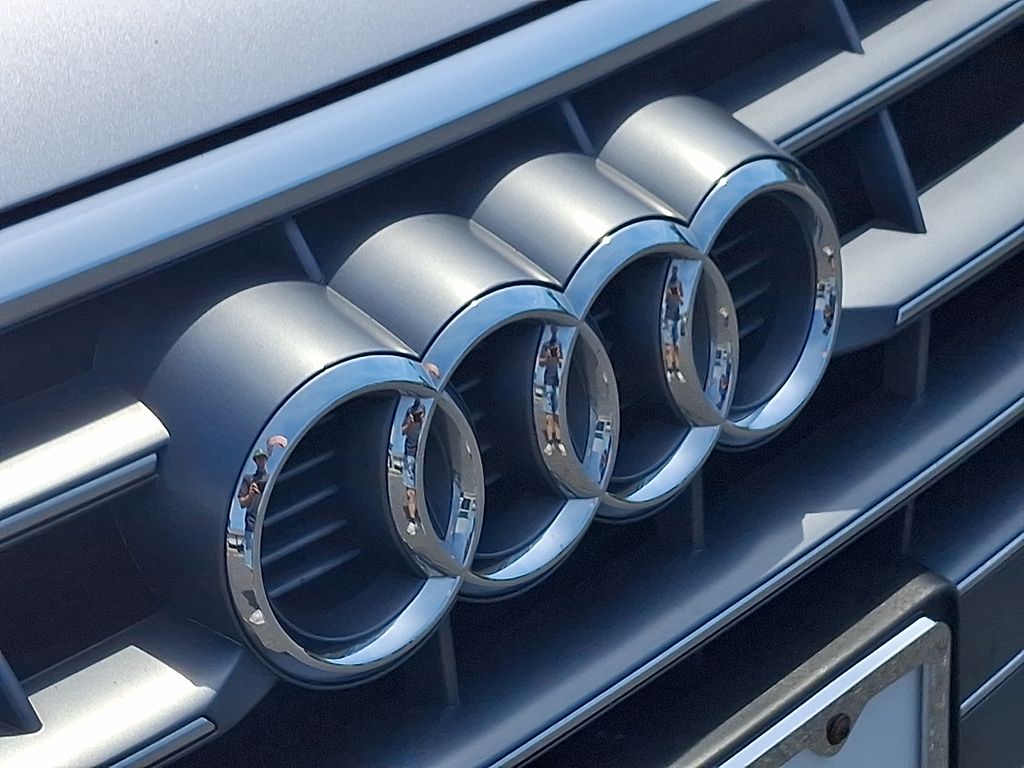 Thumbnail: 2020 Audi Q5 - 31
