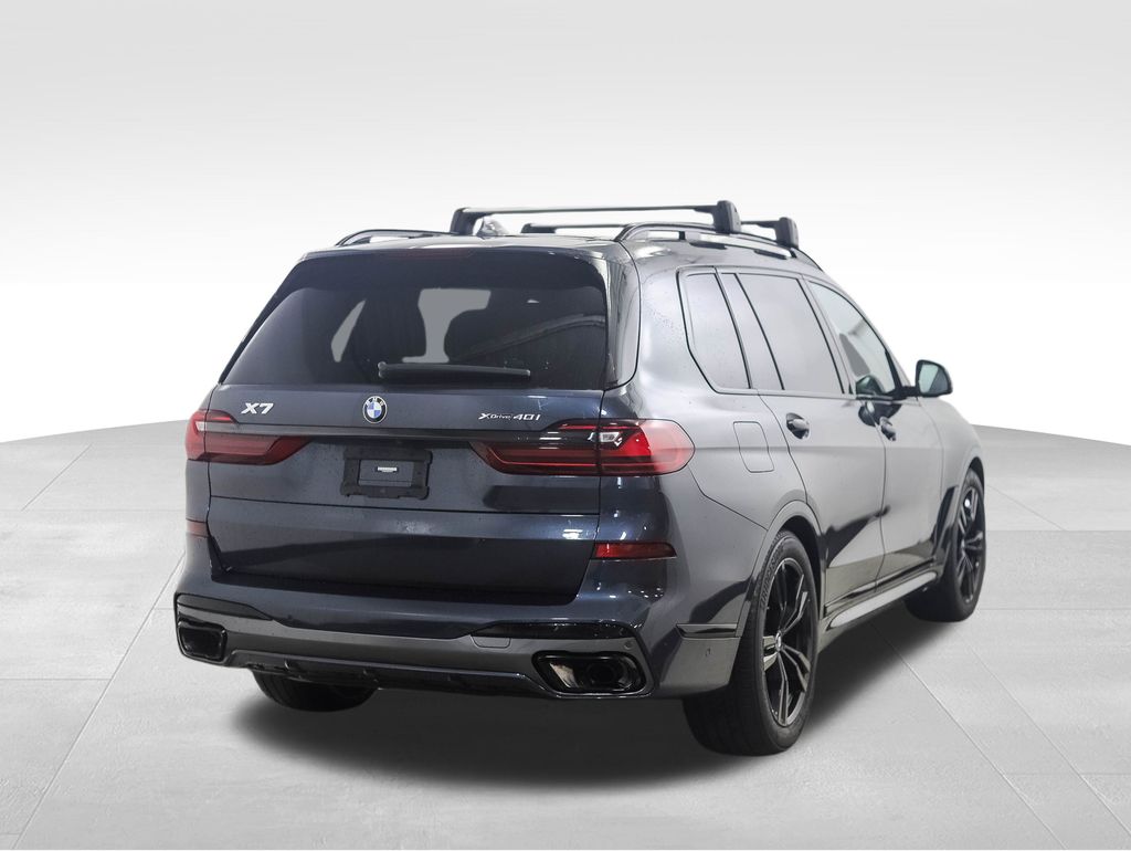2022 BMW X7 xDrive40i 5