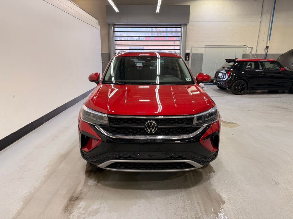 Thumbnail: 2023 Volkswagen Taos - 8