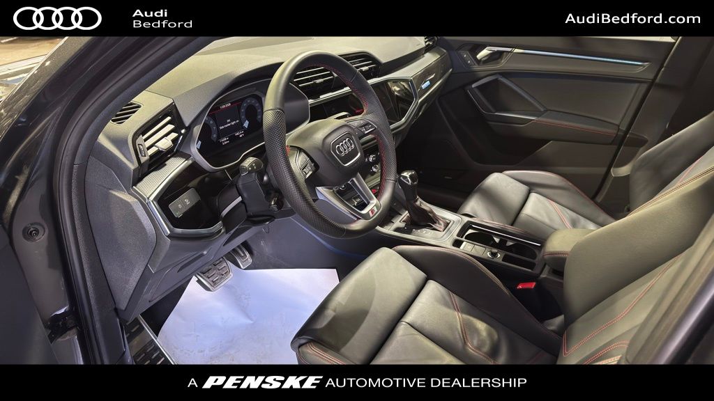 Thumbnail: 2025 Audi Q3 - 11