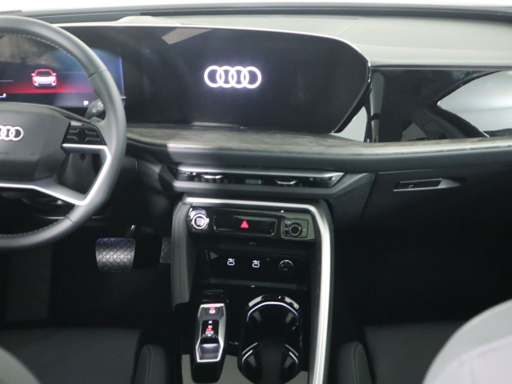 Thumbnail: 2025 Audi Q5 - 15