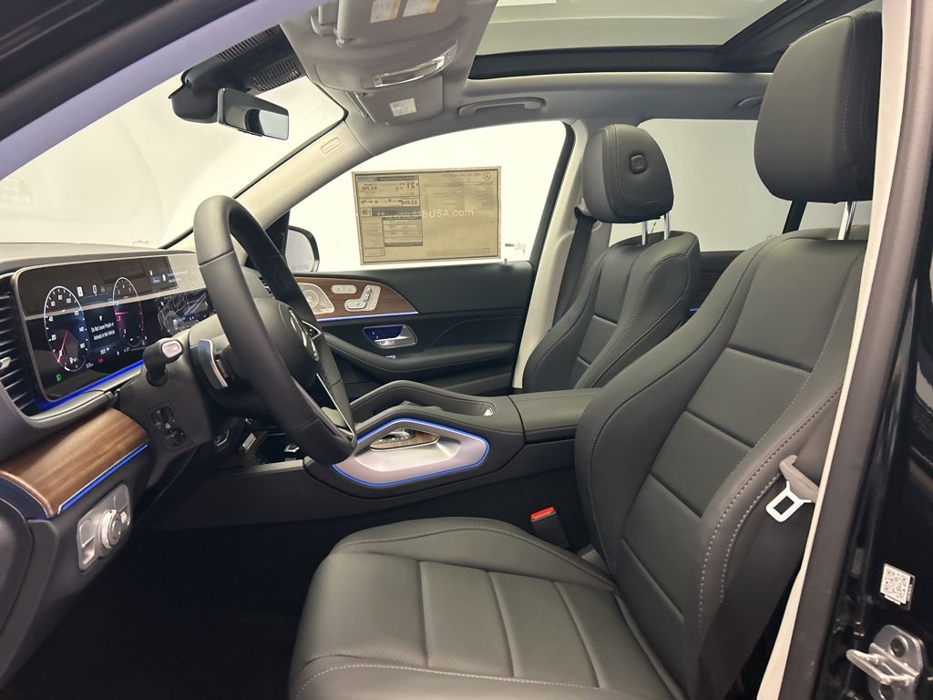 Thumbnail: 2026 Mercedes-Benz GLE - 12