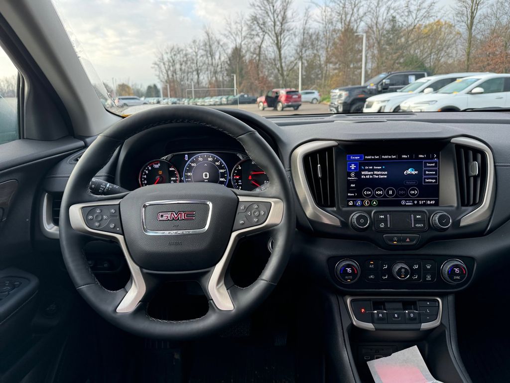 2024 GMC Terrain Denali 9