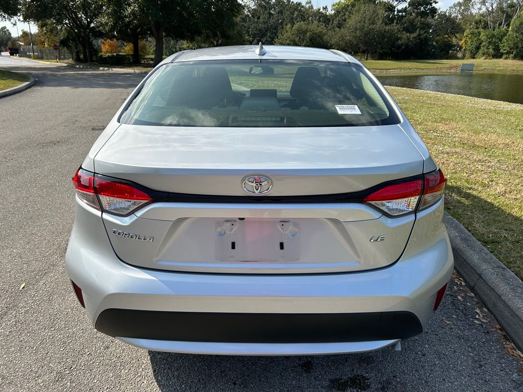 Thumbnail: 2022 Toyota Corolla - 4