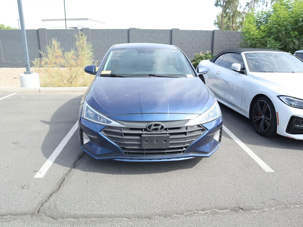 Thumbnail: 2019 Hyundai Elantra - 2