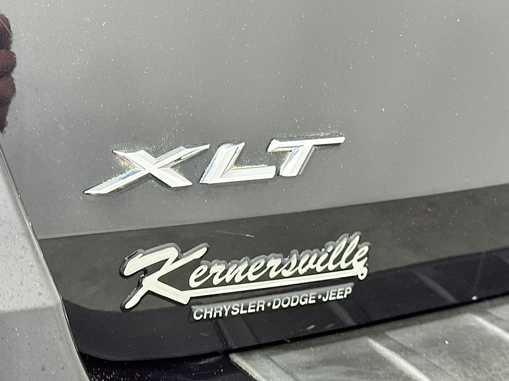 FordExplorer27