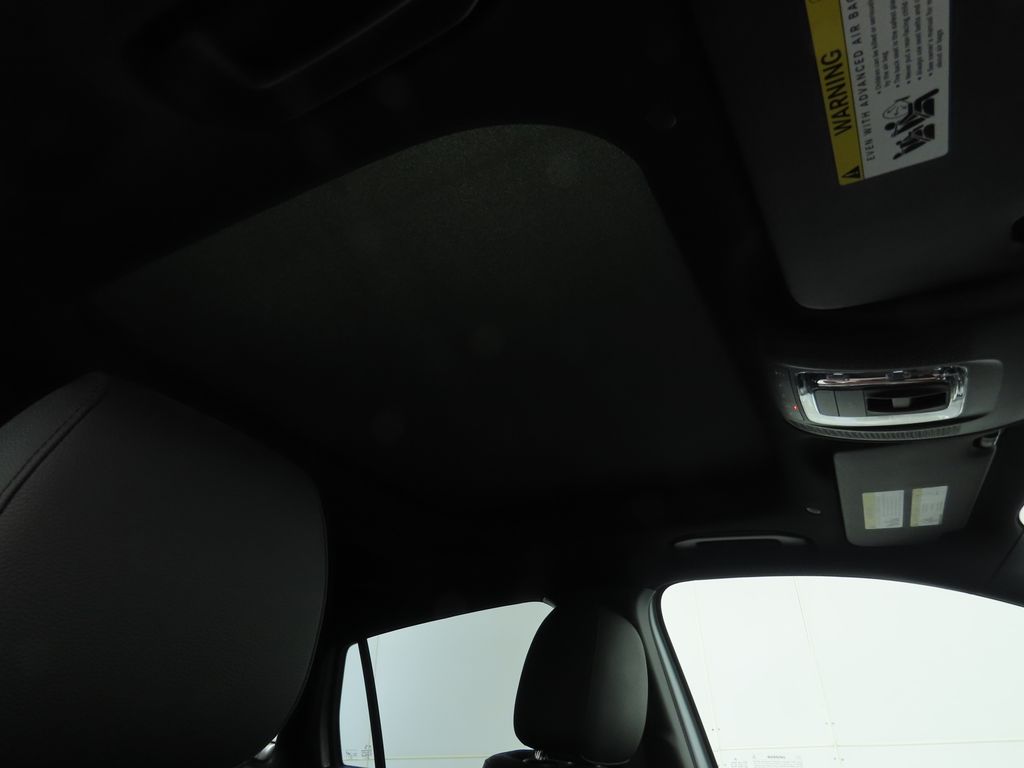 Thumbnail: 2025 Mercedes-Benz GLA - 17