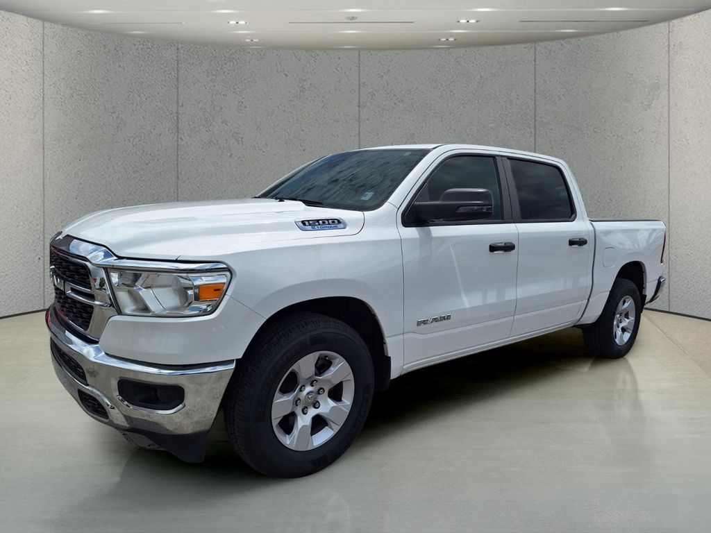 Certified Used 2023 White Ram Big Horn/Lone Star image 9