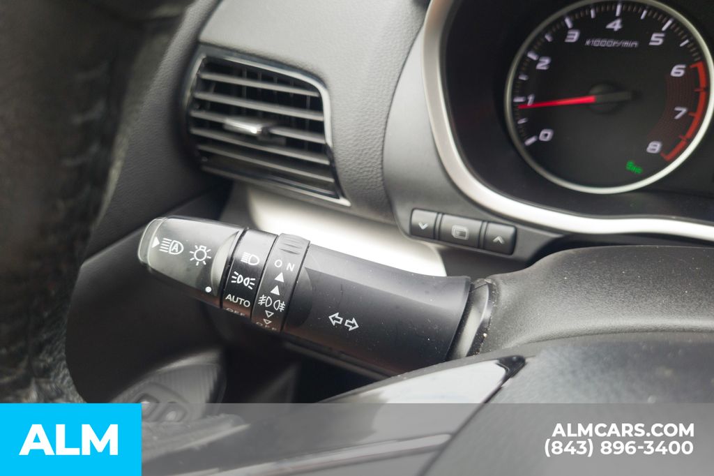 Used 2024 Blue Mitsubishi SE image 33