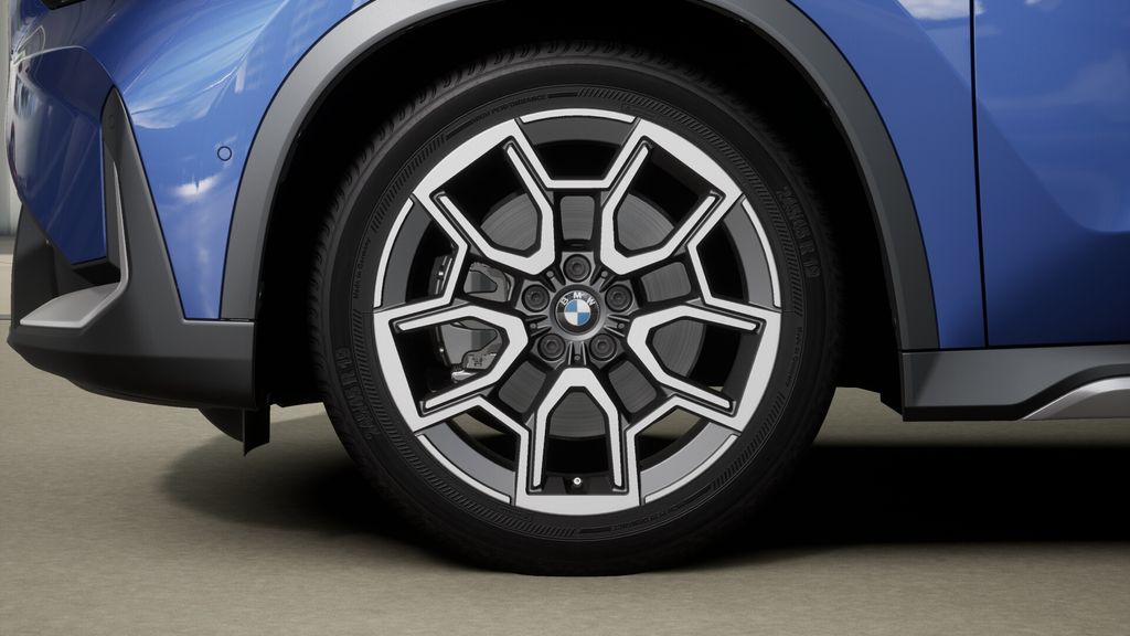 2025 BMW X1 xDrive28i 32