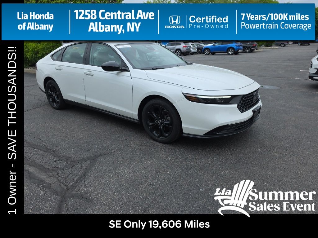 Platinum White Pearl 2025 Honda Accord SE FWD Sedan Front-Wheel Drive Continuously Variable Transmission