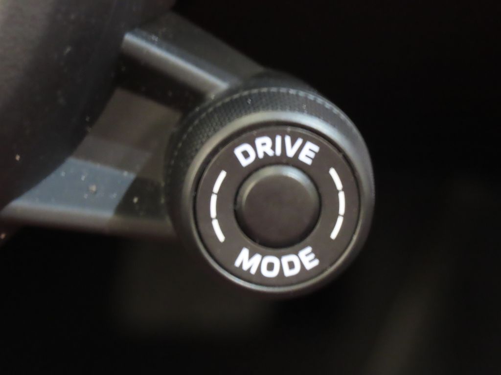 Thumbnail: 2024 Porsche Macan - 22