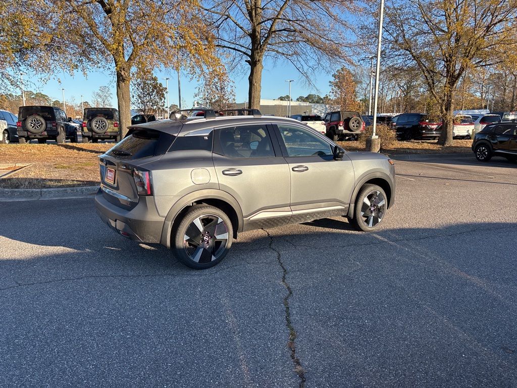 New 2026 Gray Nissan SR image 4