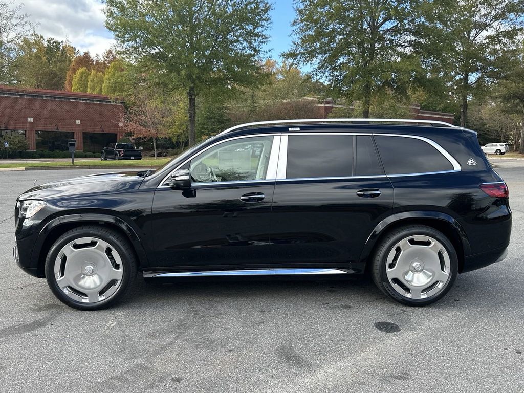 2025 Mercedes-Benz GLS Maybach GLS 600 5